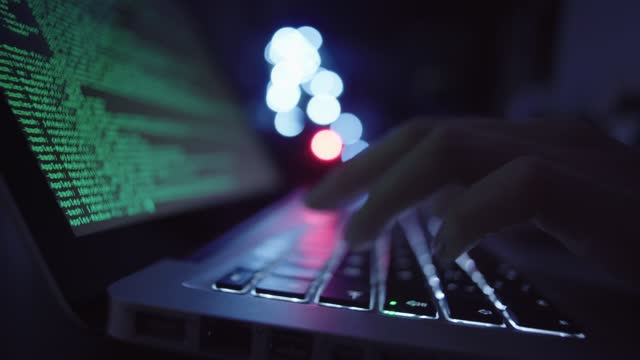 AMLO confirma ataque cibernético a Sedena: ‘Vino del extranjero’