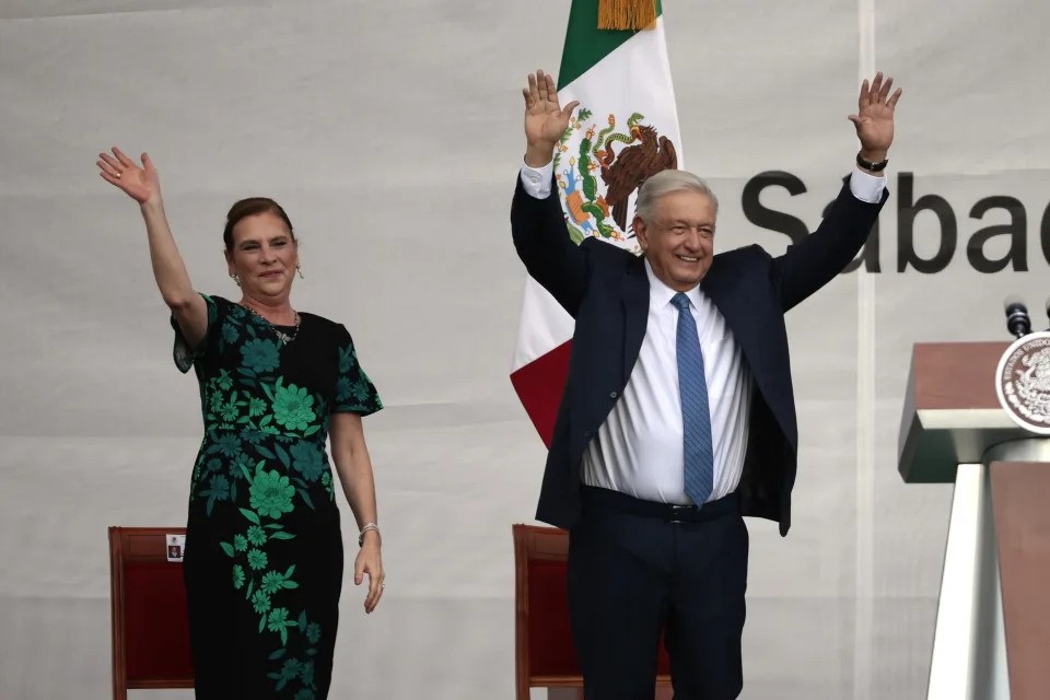 López Obrador celebra 5 años de gobierno con ataques a la oposición