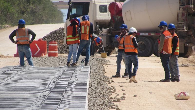 AMLO pide denunciar a Grupo México por obras del Tren Maya