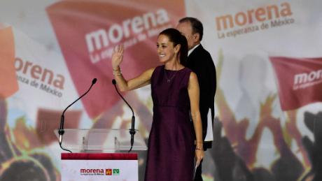 Claudia Sheinbaum gana encuesta de Morena