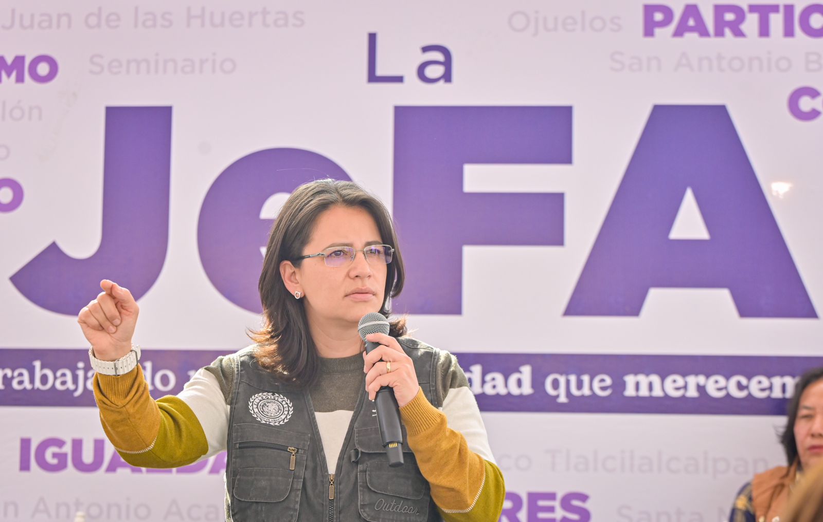 Inicia Paola Jiménez programa que beneficiará a 10 mil jefas de familia