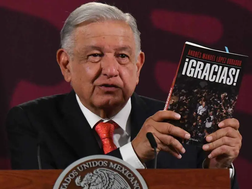 Sala Superior rechaza queja de Xóchitl Gálvez contra nuevo libro del presidente