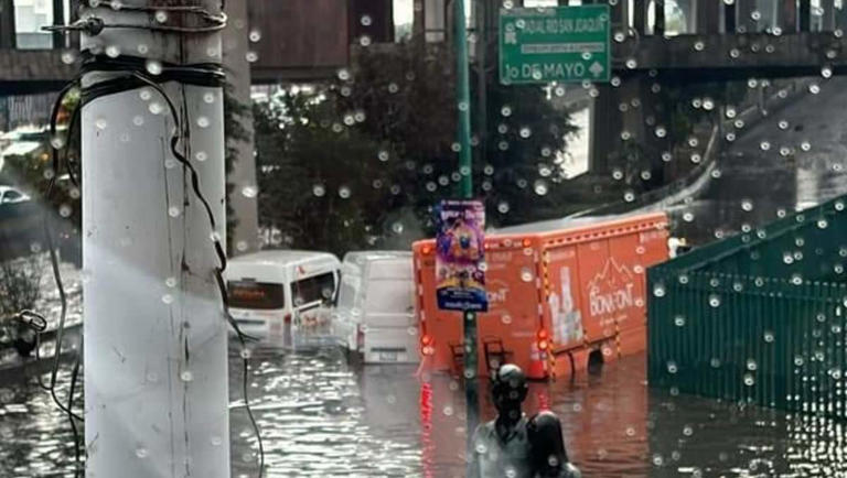Inundaciones y Estragos por Lluvias Torrenciales en Naucalpan