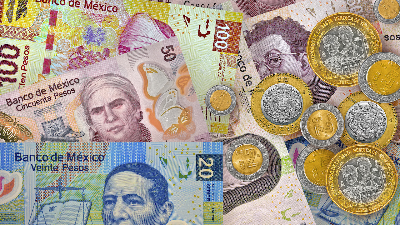 El Peso Mexicano Continúa su Caída